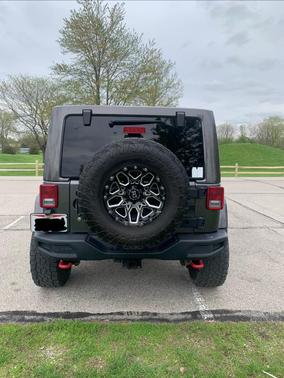 Gray 2017 Jeep Wrangler Unlimited Rubicon