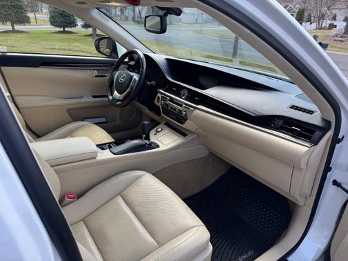 2013 Lexus ES 350 Base