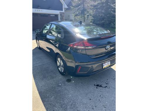 2018 Hyundai IONIQ Hybrid Blue