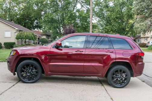 2019 Jeep Grand Cherokee Altitude