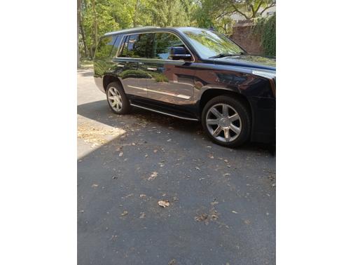 2018 Cadillac Escalade Luxury