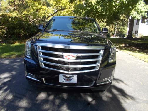 2018 Cadillac Escalade Luxury