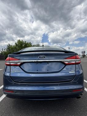 Blue 2018 Ford Fusion SE