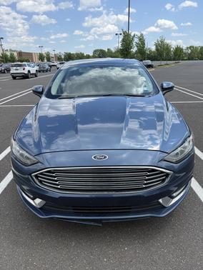 Blue 2018 Ford Fusion SE