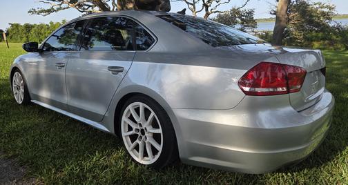 2012 Volkswagen Passat 2.5 SE