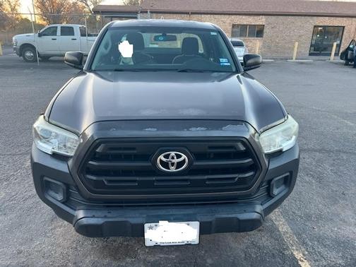2017 Toyota Tacoma SR