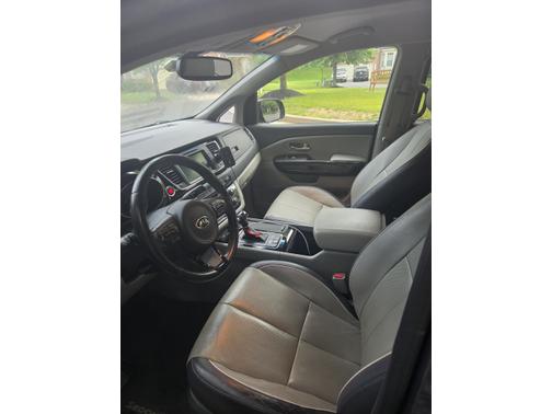 Gray 2015 Kia Sedona SX