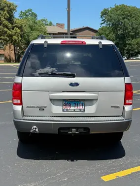 Silver 2005 Ford Explorer XLT