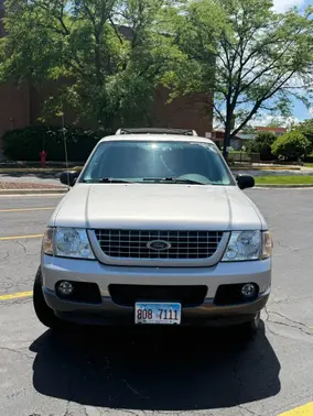 Silver 2005 Ford Explorer XLT