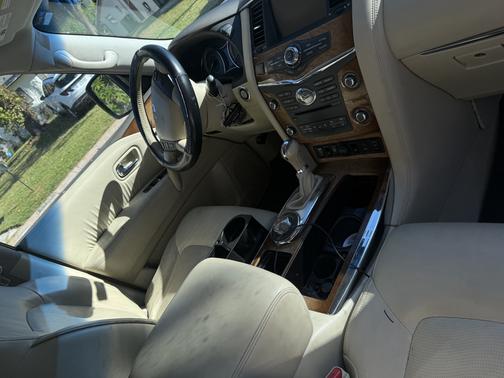 2014 INFINITI QX80 Base