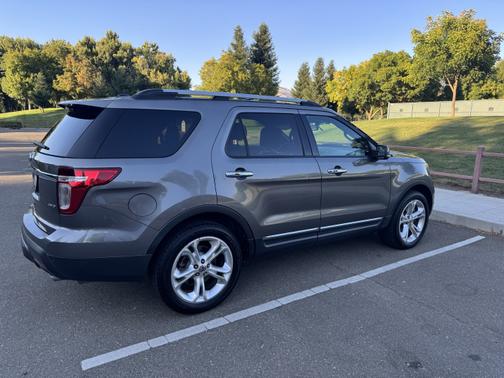 2011 Ford Explorer Limited