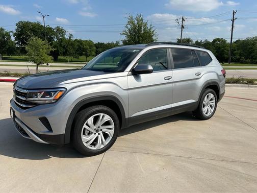 2023 Volkswagen Atlas 2.0T SE w/Technology