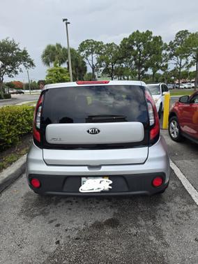Silver 2017 Kia Soul Base