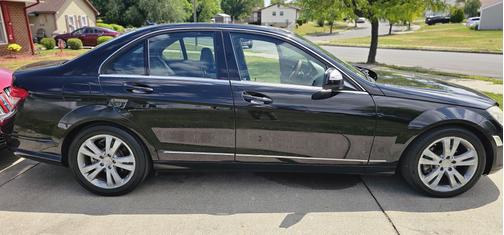 Black 2009 Mercedes-Benz C-Class C 300 4MATIC Luxury
