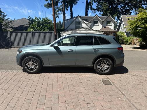 2025 Mercedes-Benz GLC 300 4MATIC