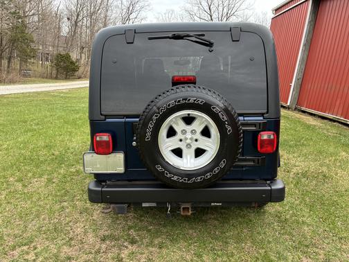 Blue 2005 Jeep Wrangler Unlimited