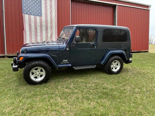 Blue 2005 Jeep Wrangler Unlimited