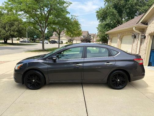 Gray 2013 Nissan Sentra SL