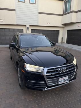 Black 2020 Audi Q5 45 Premium