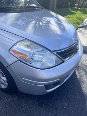 2010 Nissan Versa 1.8 S