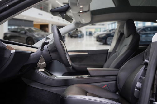 Black 2024 Tesla Model Y Long Range