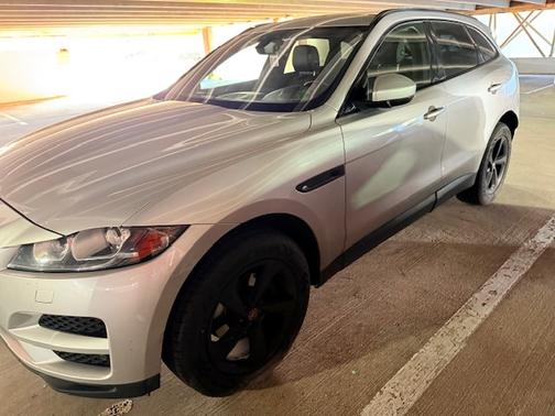 2019 Jaguar F-PACE 25t Premium