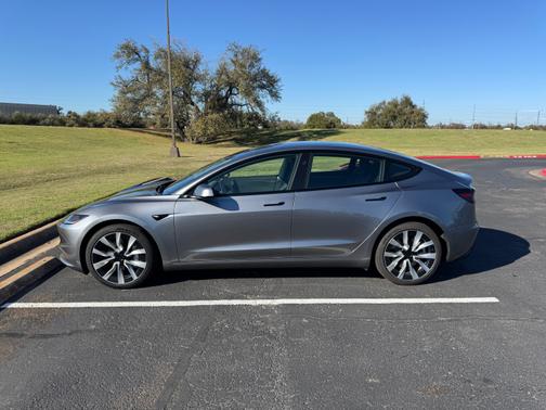 2025 Tesla Model 3 Long Range AWD