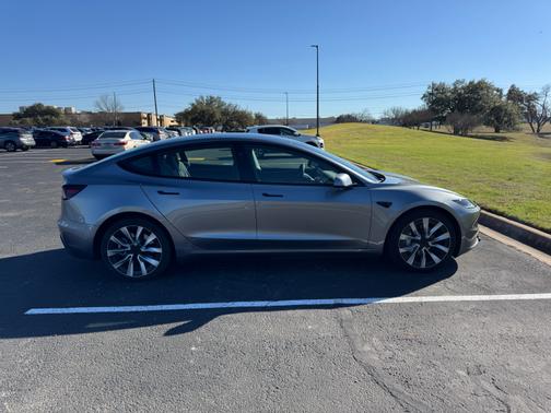 2025 Tesla Model 3 Long Range AWD