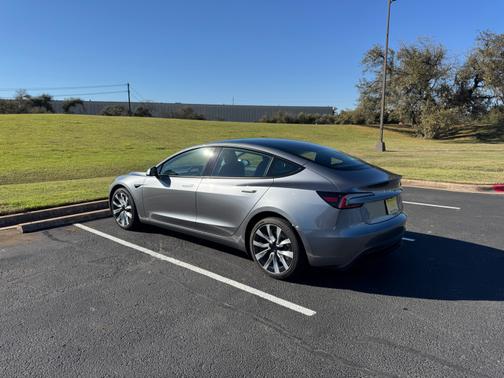 2025 Tesla Model 3 Long Range AWD