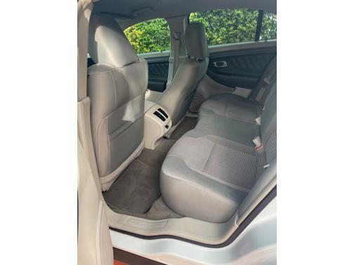2010 Ford Taurus SEL