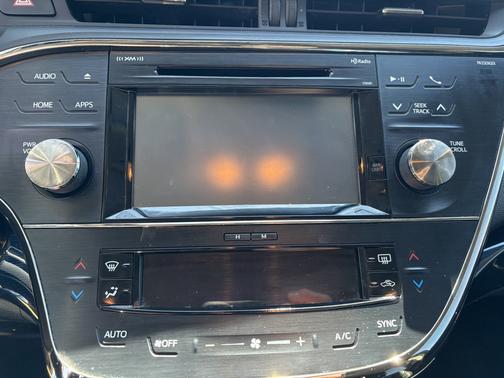 Black 2015 Toyota Avalon Touring SE