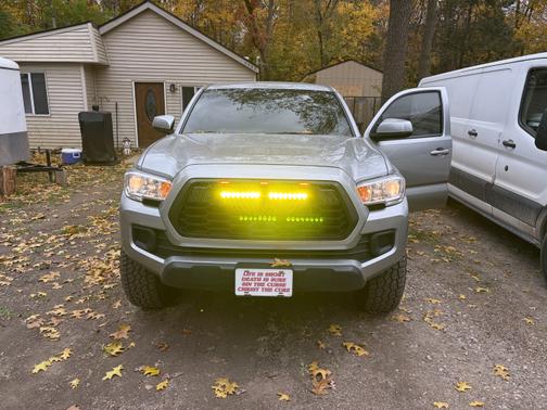 2023 Toyota Tacoma SR