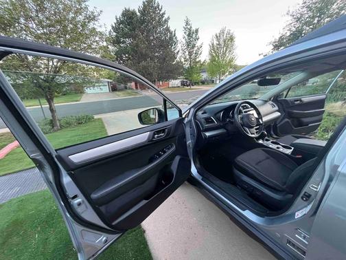 Silver 2019 Subaru Outback 2.5i Premium