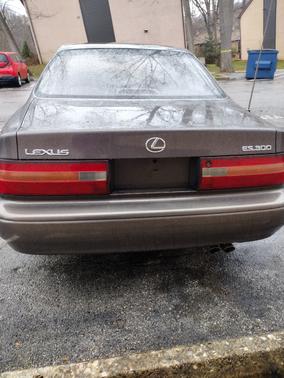 1995 Lexus ES 300 Base