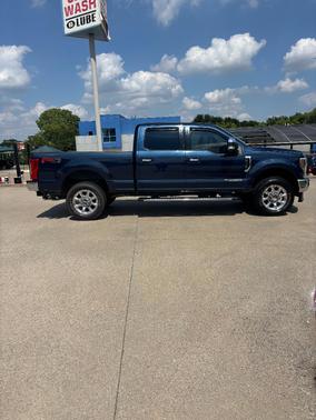 Blue 2019 Ford F-250 XLT