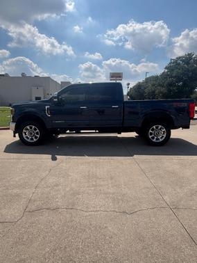 Blue 2019 Ford F-250 XLT