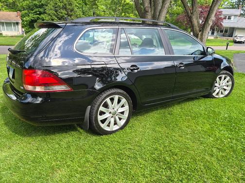 Black 2013 Volkswagen Jetta SportWagen TDI