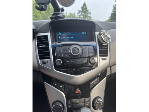 2013 Chevrolet Cruze LS