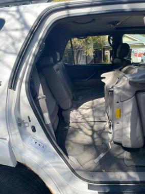 White 2006 Toyota Sequoia SR5