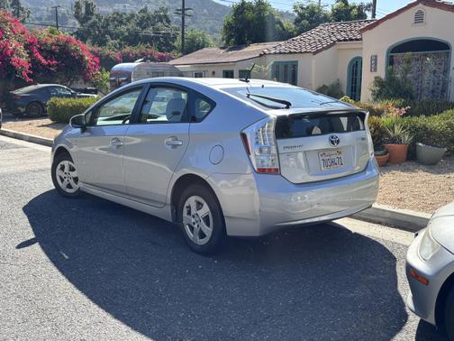 2010 Toyota Prius I