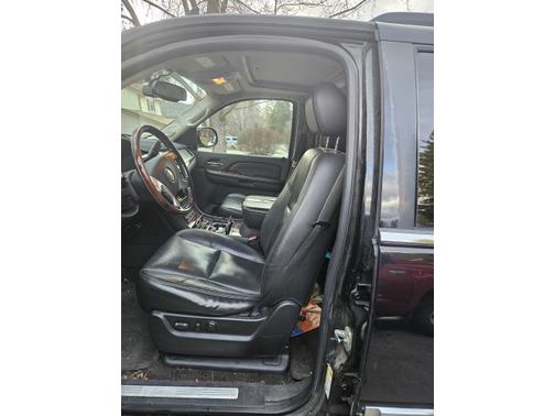 2007 Cadillac Escalade Base