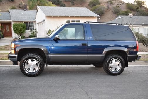 Photo 1 of 26 of 1999 Chevrolet Tahoe Base
