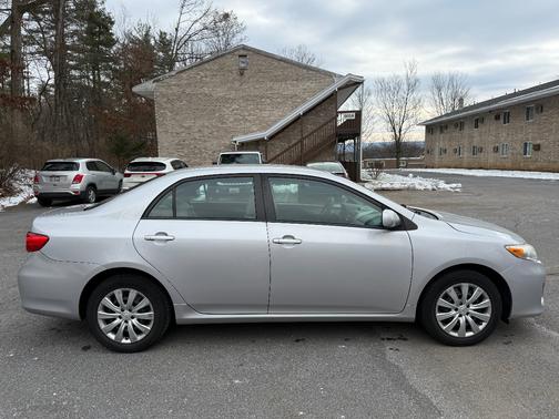 2012 Toyota Corolla LE