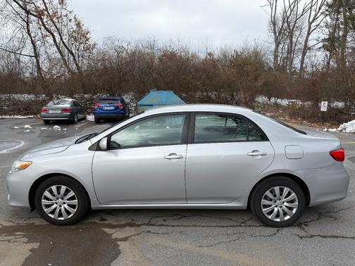 2012 Toyota Corolla LE