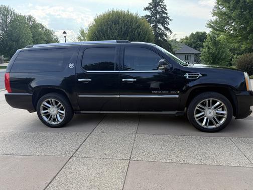 Black 2009 Cadillac Escalade ESV Platinum Edition