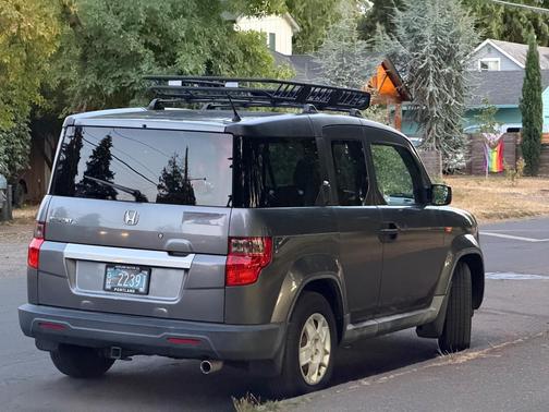 Silver 2009 Honda Element LX