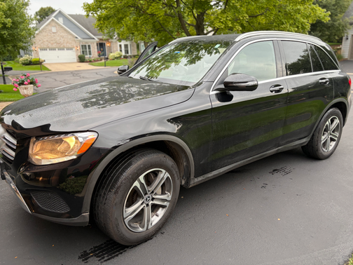 Black 2017 Mercedes-Benz GLC 300 4MATIC