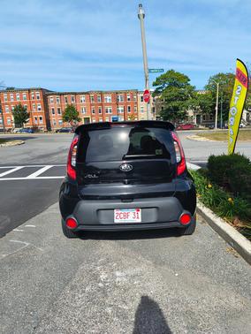 Black 2015 Kia Soul +