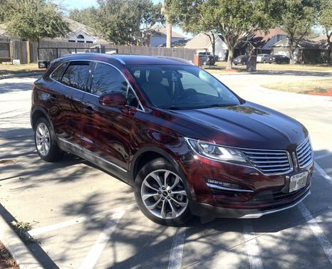 Red 2017 Lincoln MKC Select