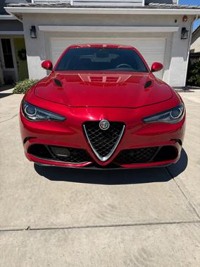 Red 2018 Alfa Romeo Giulia Quadrifoglio